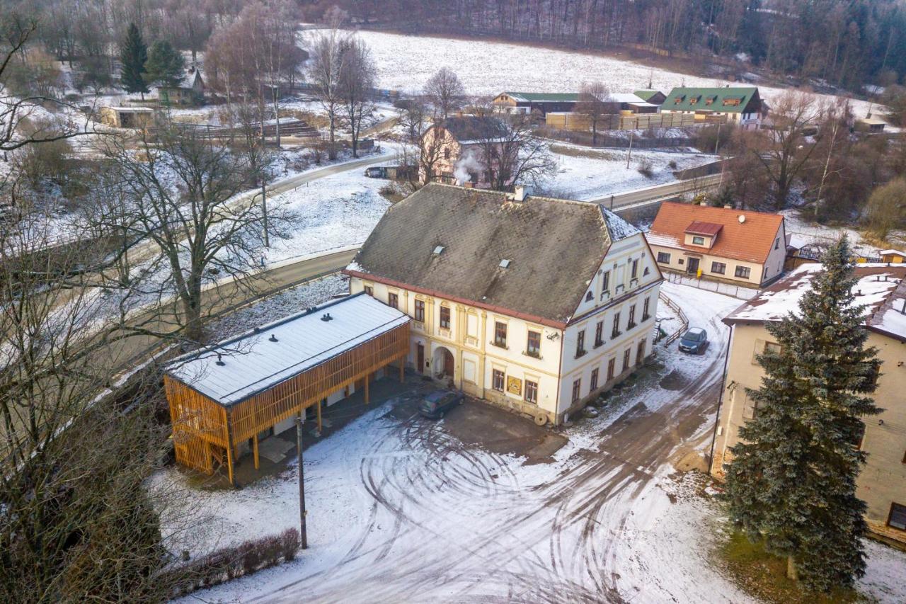 Apartment Ve Mlyne Teplice nad Metuji Luaran gambar