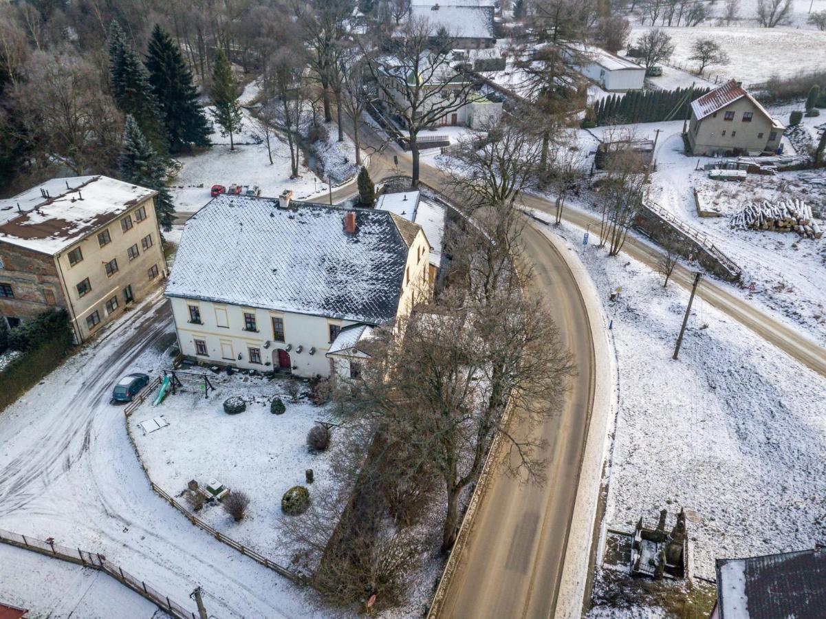 Apartment Ve Mlyne Teplice nad Metuji Luaran gambar