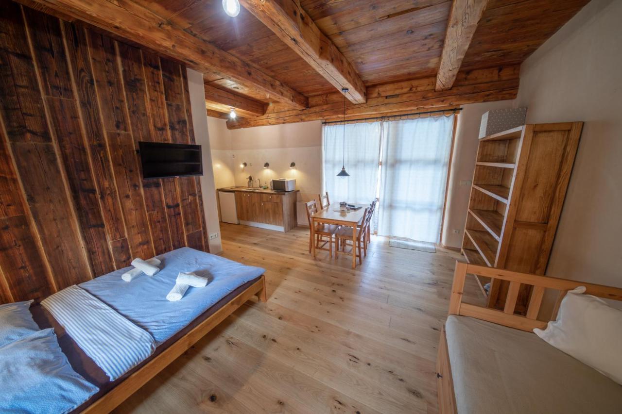 Apartment Ve Mlyne Teplice nad Metuji Luaran gambar