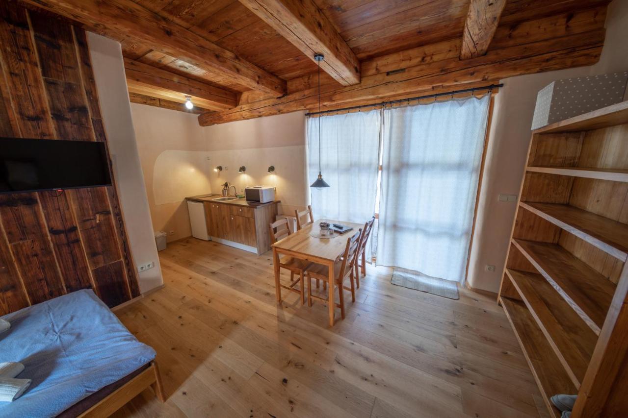 Apartment Ve Mlyne Teplice nad Metuji Luaran gambar