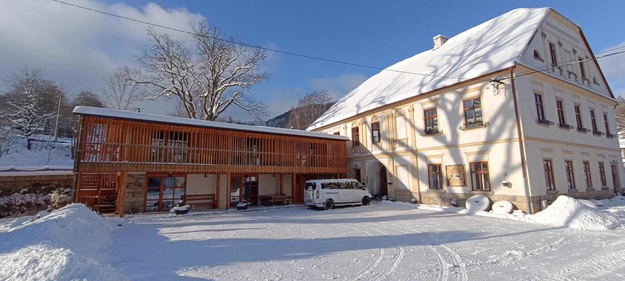 Apartment Ve Mlyne Teplice nad Metuji Luaran gambar